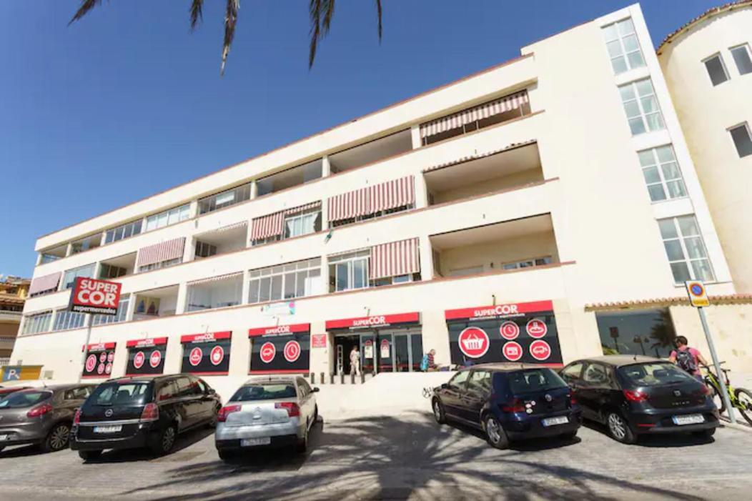 Chic Beachfront Flat With Amazing Sea Views And Private Indoor Parking Benalmádena Exterior foto