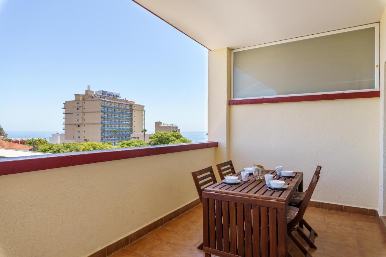 Chic Beachfront Flat With Amazing Sea Views And Private Indoor Parking Benalmádena Exterior foto